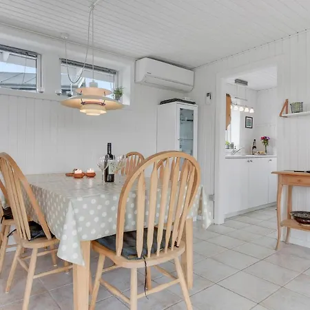 In With 2 Bedrooms And Wifi Tatil Evi *